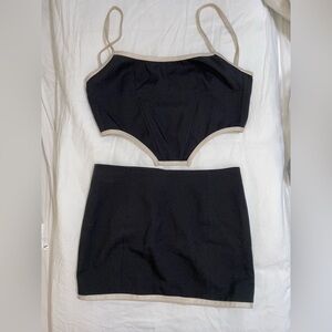 White fox short black set